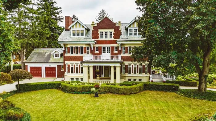 Victorian styled home in Cambridge, ON