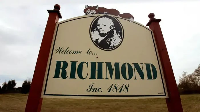The welcome to Richmond Sign
