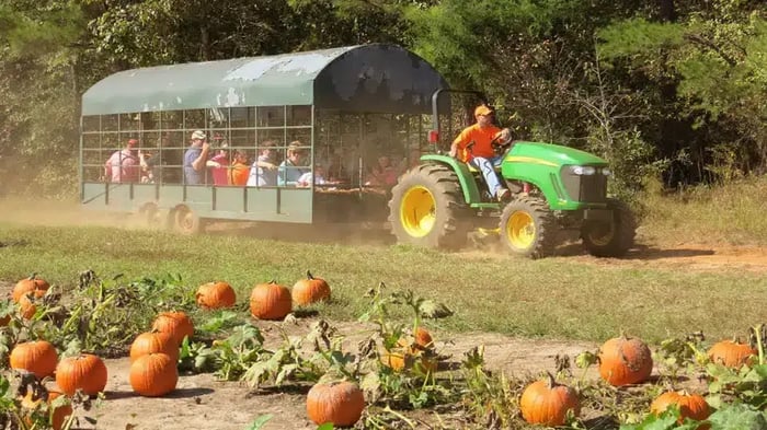 Harvest Time Hayrides in Avon, Indiana